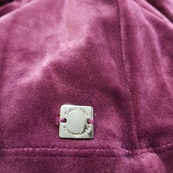 Calvin Klein Velvet Cold Shoulder Blouse Top - Picture 5 of 9